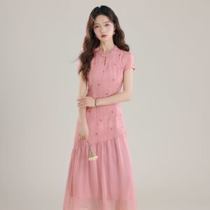 Elegant Kjole i Kinesisk Stil