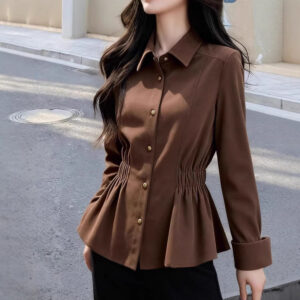 Figursyet elegant blusejakke