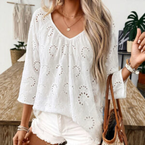 Broderet skjortebluse