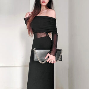 “Off-shoulder vinterkjole med plisseringer”