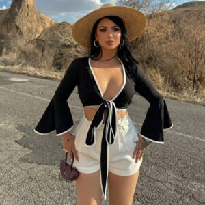 V-neck Lace-up Long-sleeve Sexy Short Top For Chic Girls