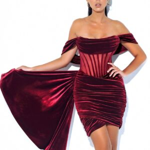 Velour aftenkjole med elegant udtryk