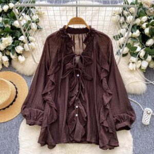 Romantisk V-hals bluse