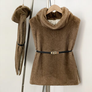 Elegant top med høj hals