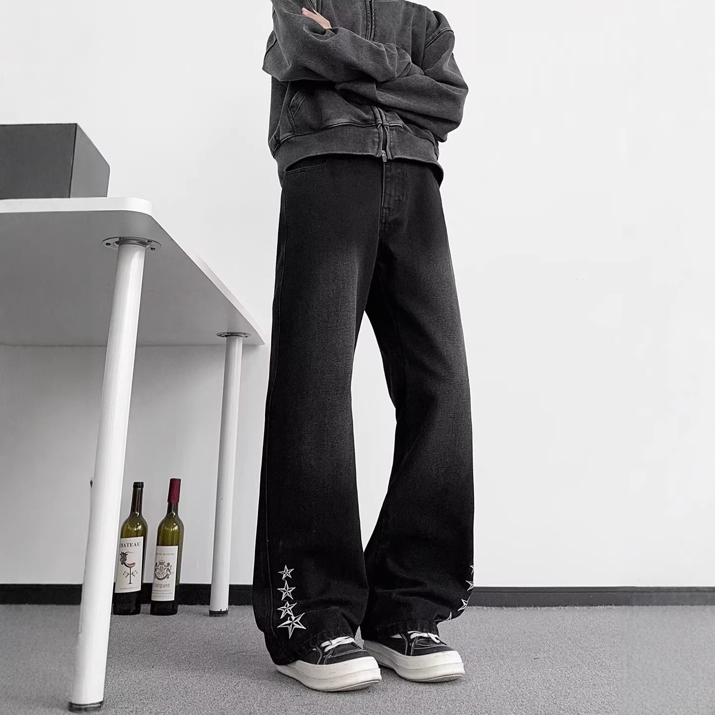 Embroidered Straight-leg Jeans Men's Spring And Autumn - Image 4