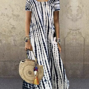 Maxi dress with tie-dye stripes and short sleeves