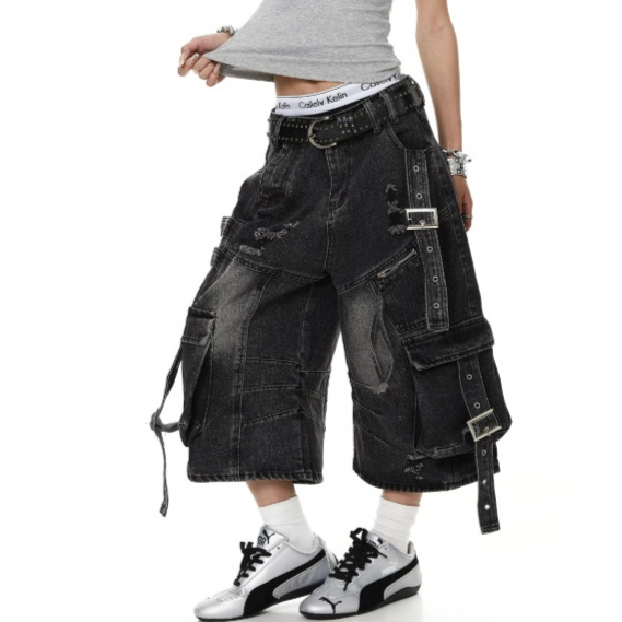 Frayed-hem Distressed Denim Capri Pants For Men And Women - Image 5