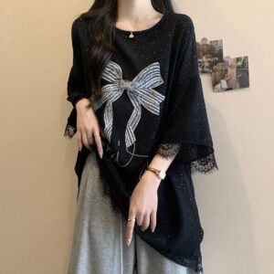 Plus size top with star print