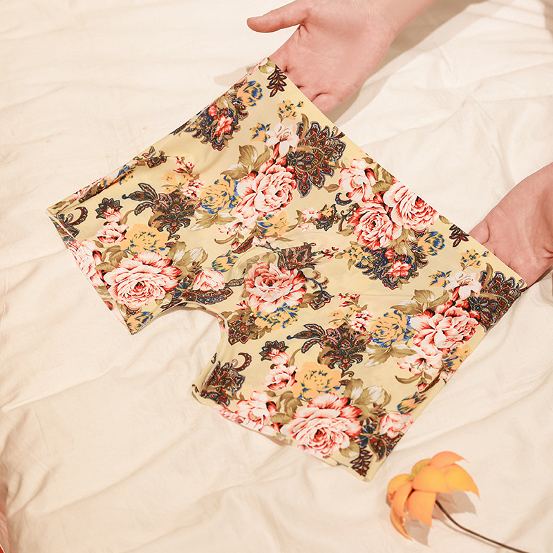 Summer Printed Men's Ice Silk Seamless Panties - Image 7