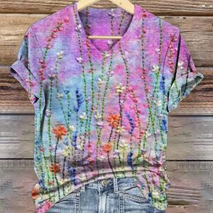 T-shirt with 3D print
