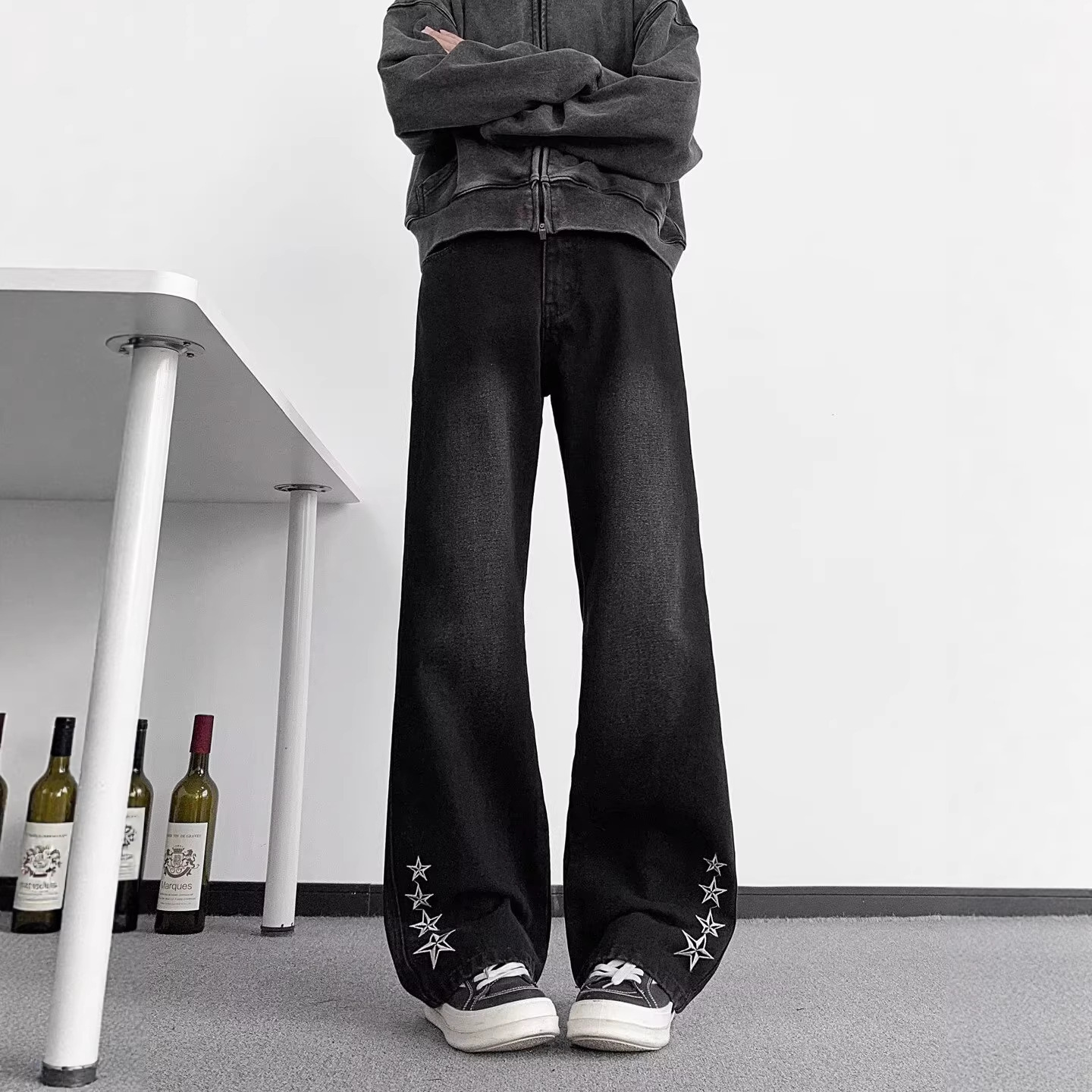 Embroidered Straight-leg Jeans Men's Spring And Autumn