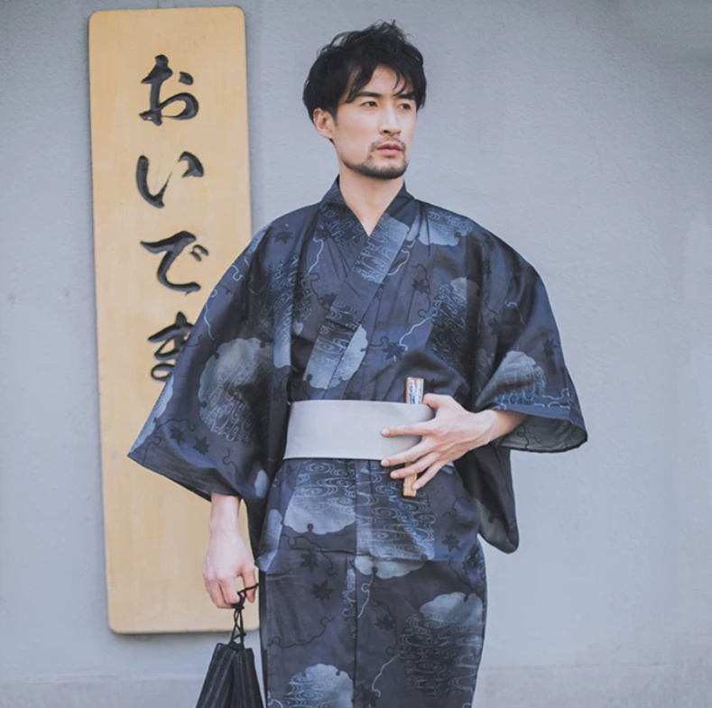 Traditional Japanese Men's Kimono And Yukata - Image 3